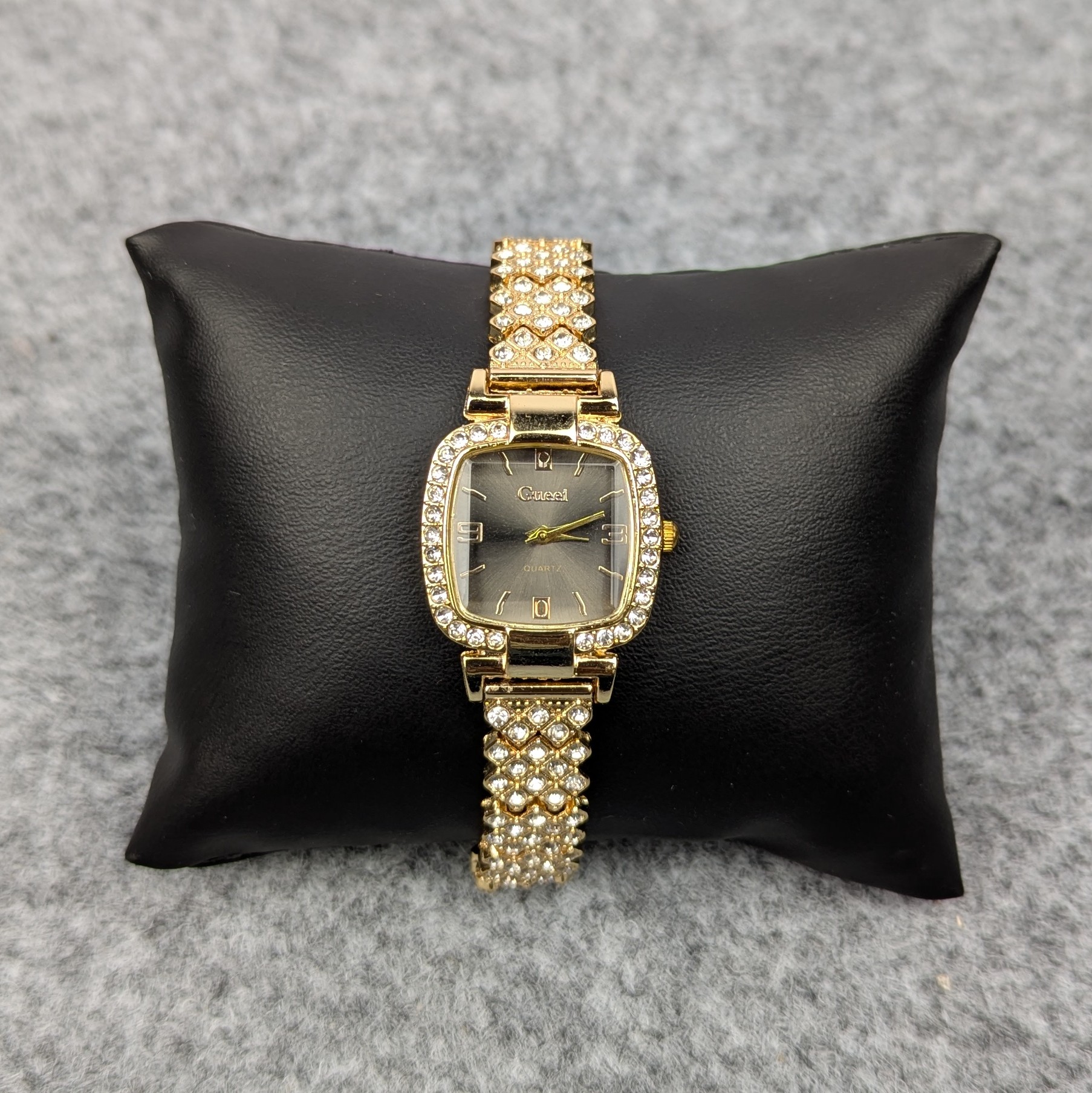 Luxury Golden Stone Studded Ladies Quartz Watch – Stylish & Elegant Design (Black Dial) Code : 11155